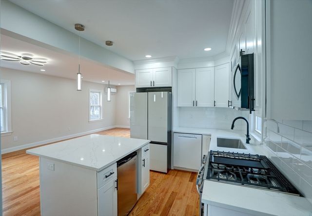 28 Williams St, Newton, MA 02464
