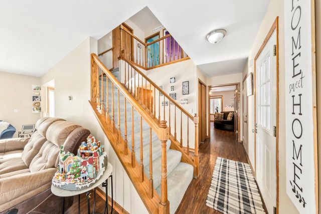 641 Small Farm ROAD, Mukwonago, WI 53149