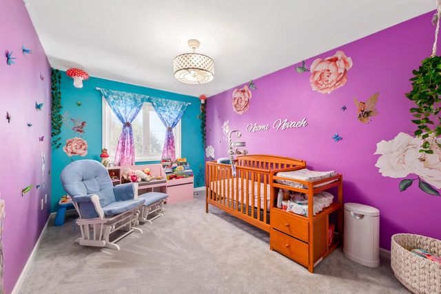 641 Small Farm ROAD, Mukwonago, WI 53149