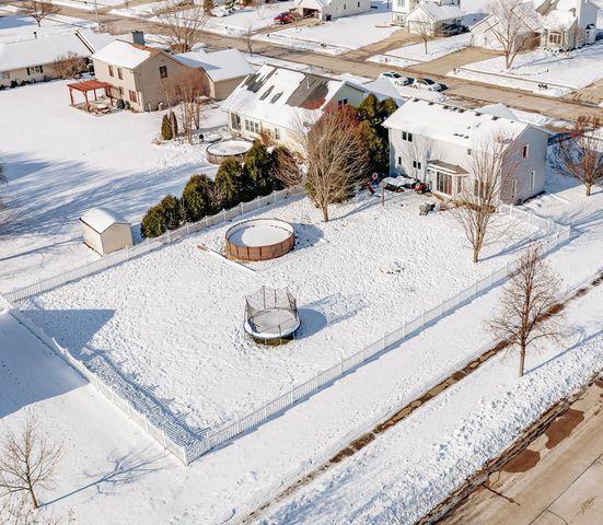 641 Small Farm ROAD, Mukwonago, WI 53149