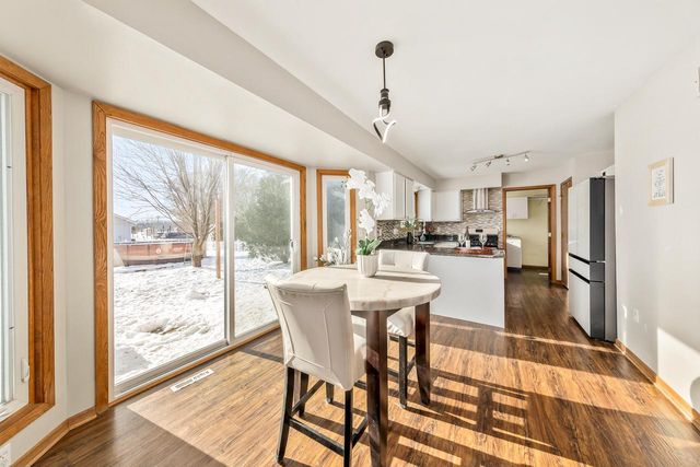 641 Small Farm ROAD, Mukwonago, WI 53149