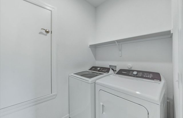 330 Bridge deck LOOP, Kyle, TX 78640