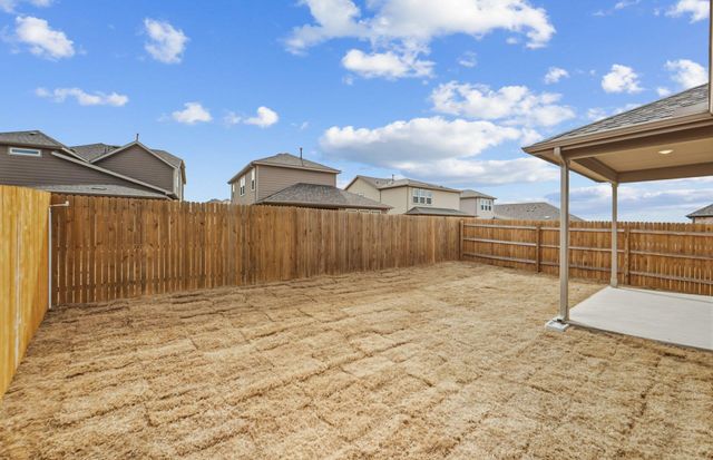 330 Bridge deck LOOP, Kyle, TX 78640