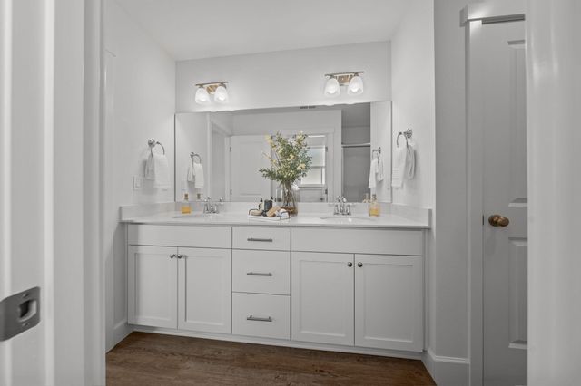 435 NW Monte Vista Avenue 121, Madras, OR 97741