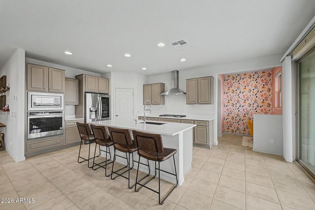 9014 W SAN MIGUEL Avenue, Glendale, AZ 85305