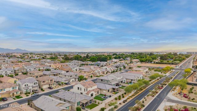 9014 W SAN MIGUEL Avenue, Glendale, AZ 85305