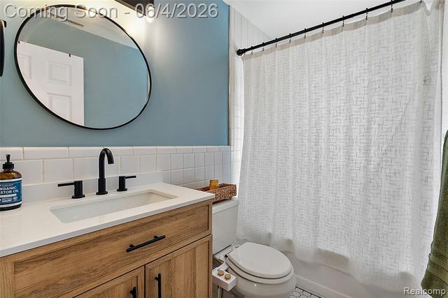 1831 Moorhouse Street, Ferndale, MI 48220