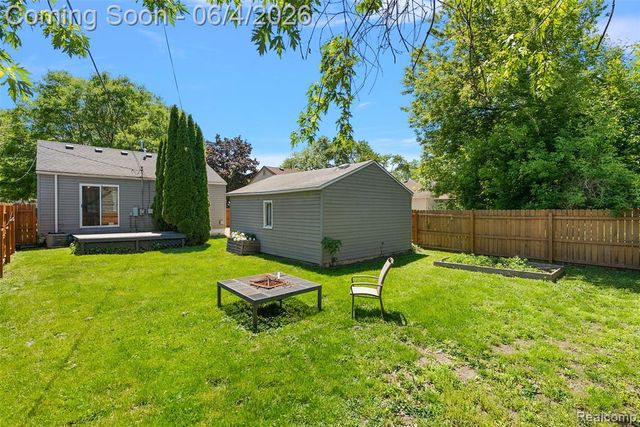 1831 Moorhouse Street, Ferndale, MI 48220