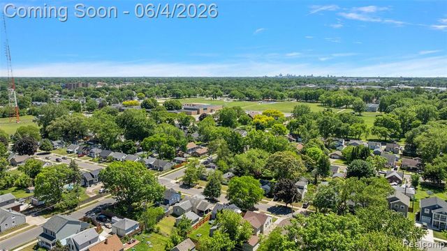 1831 Moorhouse Street, Ferndale, MI 48220