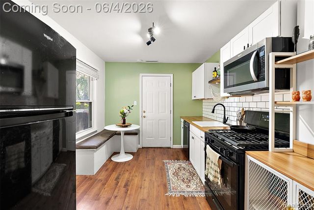1831 Moorhouse Street, Ferndale, MI 48220