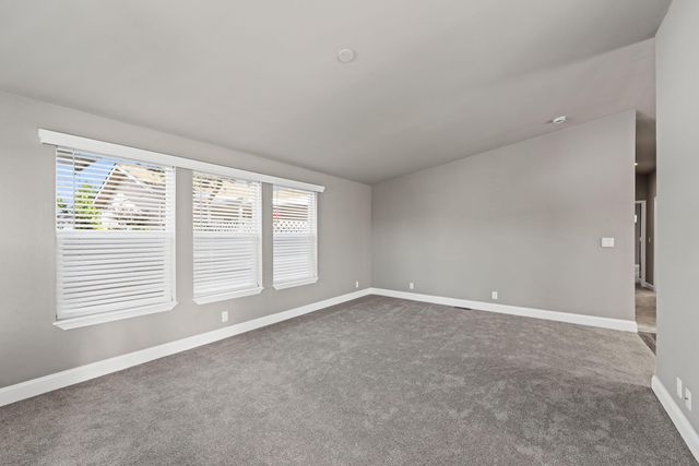 336 Winston Drive, Grants Pass, OR 97526