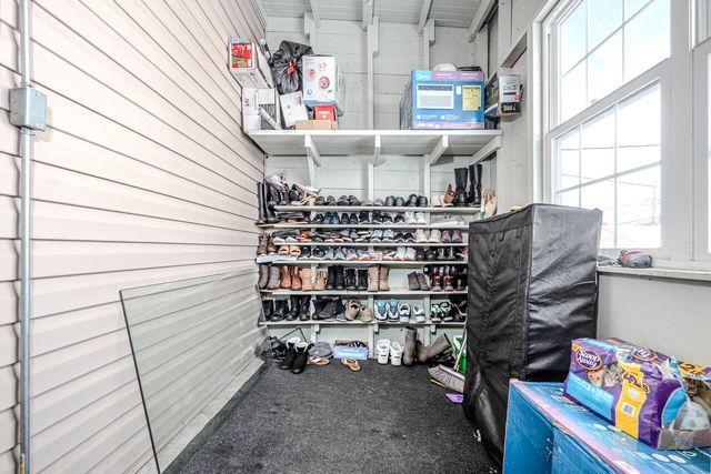 4910 W Walton Street, Chicago, IL 60651