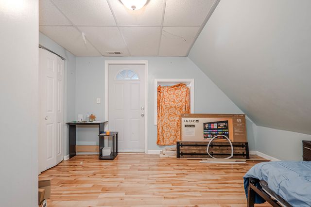 4910 W Walton Street, Chicago, IL 60651