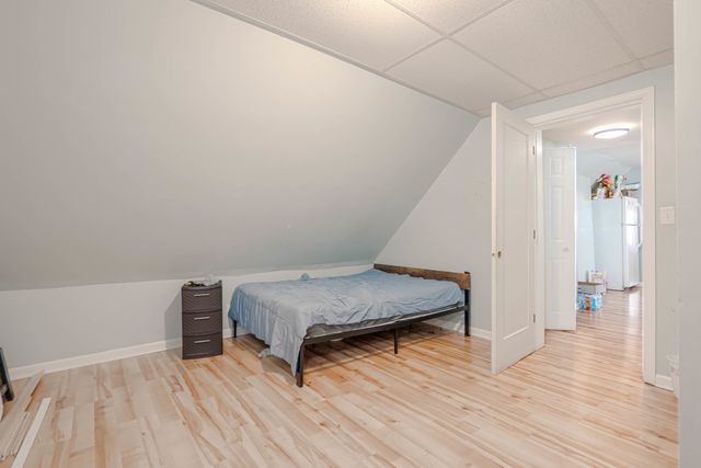 4910 W Walton Street, Chicago, IL 60651