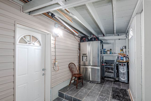 4910 W Walton Street, Chicago, IL 60651