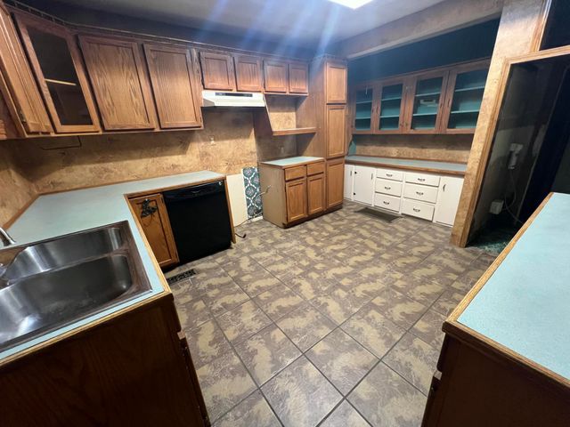 103 N Maple Lane, Ash Grove, MO 65604