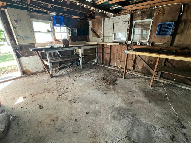 103 N Maple Lane, Ash Grove, MO 65604