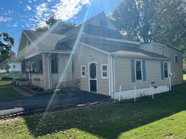 103 N Maple Lane, Ash Grove, MO 65604