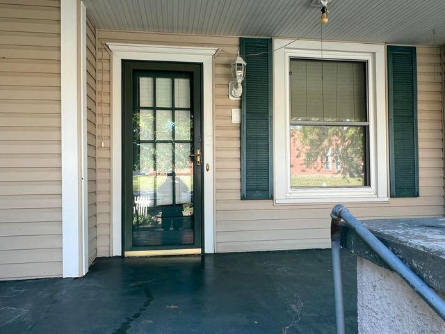 103 N Maple Lane, Ash Grove, MO 65604