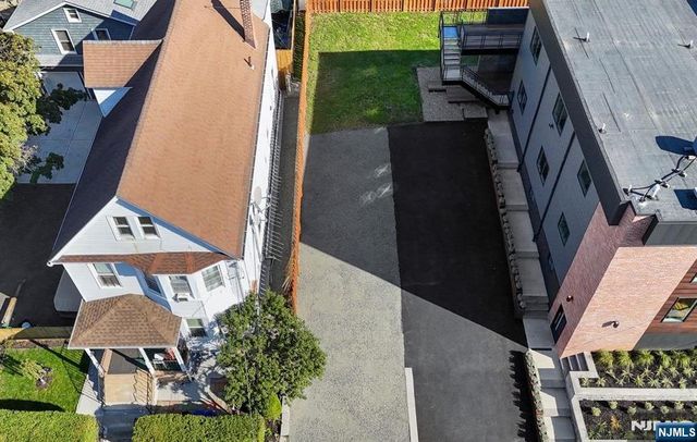 246-248 Cortlandt 2, Belleville, NJ 07109