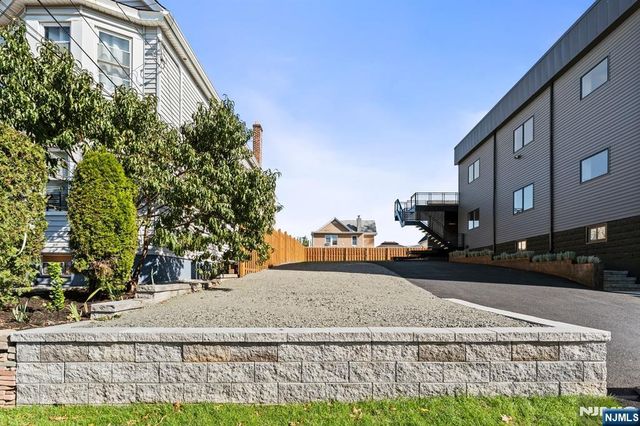 246-248 Cortlandt 2, Belleville, NJ 07109