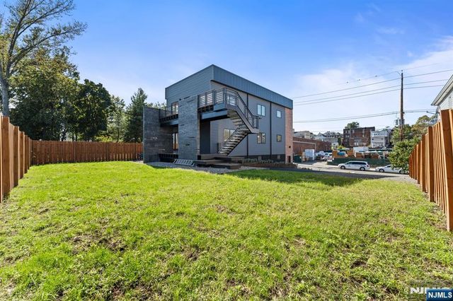 246-248 Cortlandt 2, Belleville, NJ 07109