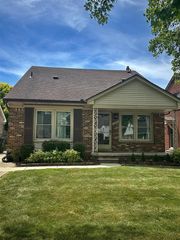 1753 N Silvery Lane, Dearborn, MI 48128