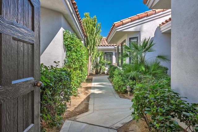 54805 Inverness Way, La Quinta, CA 92253