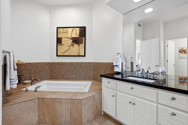 54805 Inverness Way, La Quinta, CA 92253