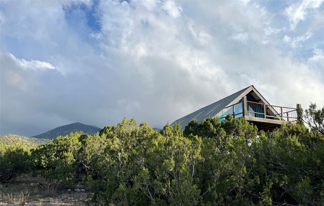 23 Camino Cerro Chato, Cerrillos, NM 87010