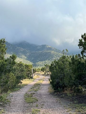 23 Camino Cerro Chato, Cerrillos, NM 87010