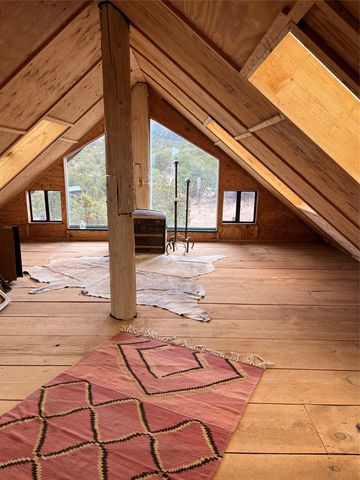 23 Camino Cerro Chato, Cerrillos, NM 87010