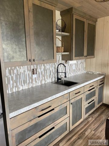 170 Maple Heights, Irwin, ID 83428