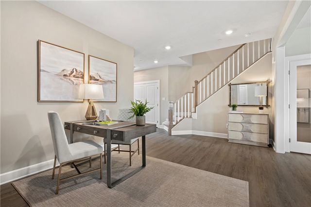 128 Hollow Oak Drive, Coraopolis, PA 15108