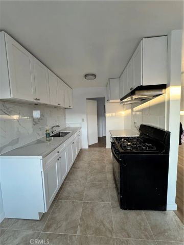 1333 W Walnut, Santa Ana, CA 92703