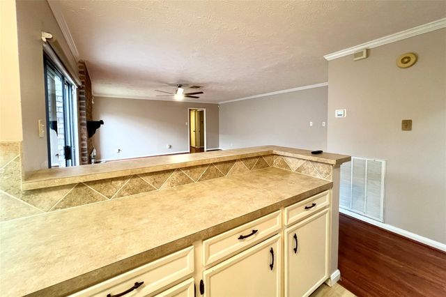 11954 Brook Meadows Lane, Meadows Place, TX 77477