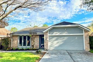 11954 Brook Meadows Lane, Meadows Place, TX 77477