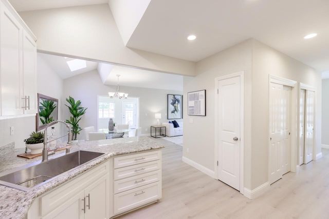 31 Dunslee Way, Scotts Valley, CA 95066