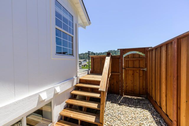 31 Dunslee Way, Scotts Valley, CA 95066