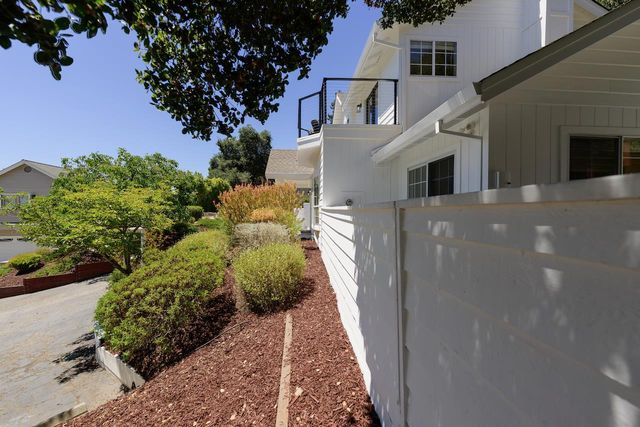 31 Dunslee Way, Scotts Valley, CA 95066
