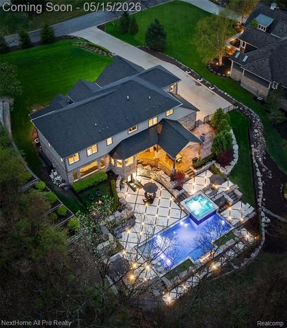 12385 Boulder Pass Drive, Milford, MI 48380