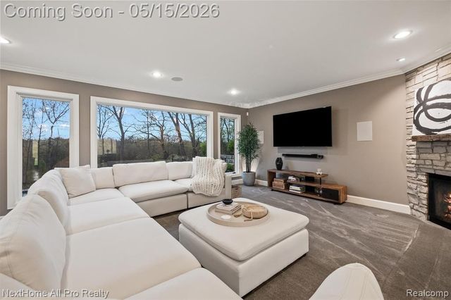 12385 Boulder Pass Drive, Milford, MI 48380