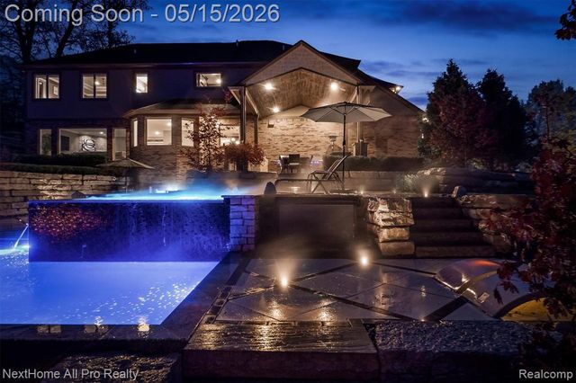 12385 Boulder Pass Drive, Milford, MI 48380
