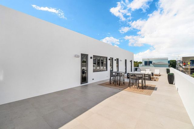 810 Palm Trail, Delray Beach, FL 33483