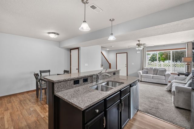 8601 Westown Parkway 33101, West Des Moines, IA 50266