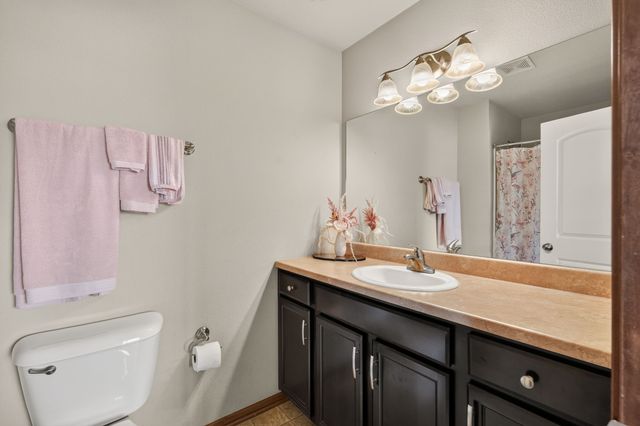 8601 Westown Parkway 33101, West Des Moines, IA 50266