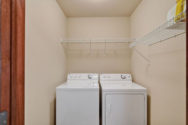 8601 Westown Parkway 33101, West Des Moines, IA 50266
