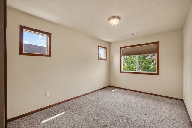 8601 Westown Parkway 33101, West Des Moines, IA 50266