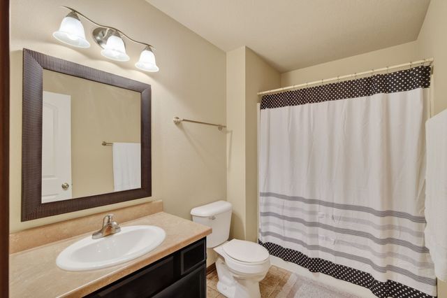 8601 Westown Parkway 33101, West Des Moines, IA 50266