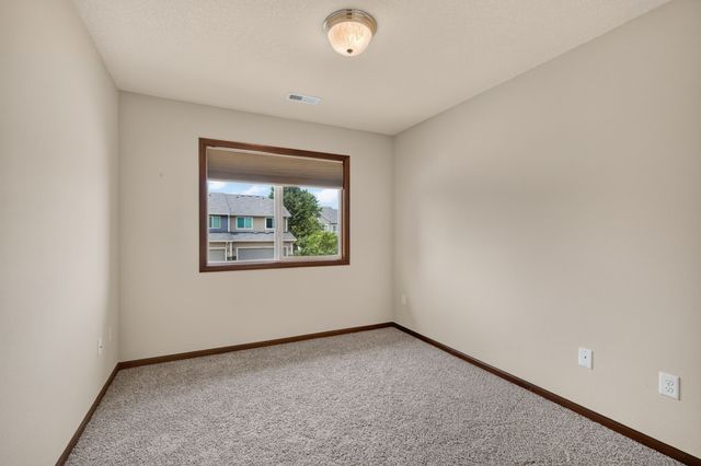 8601 Westown Parkway 33101, West Des Moines, IA 50266